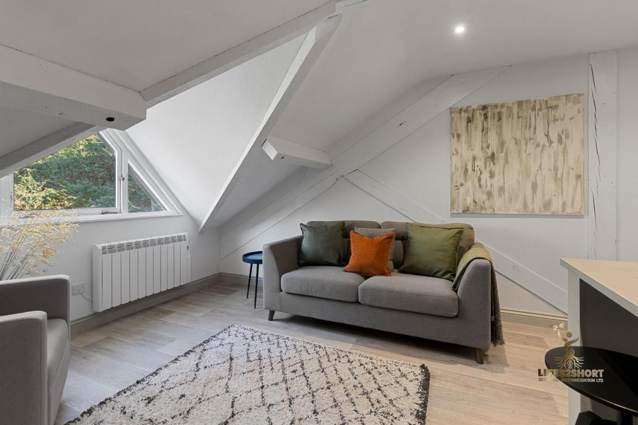Luxe Courtyard Apartment For 4 Near Exeter City Centre Экстерьер фото