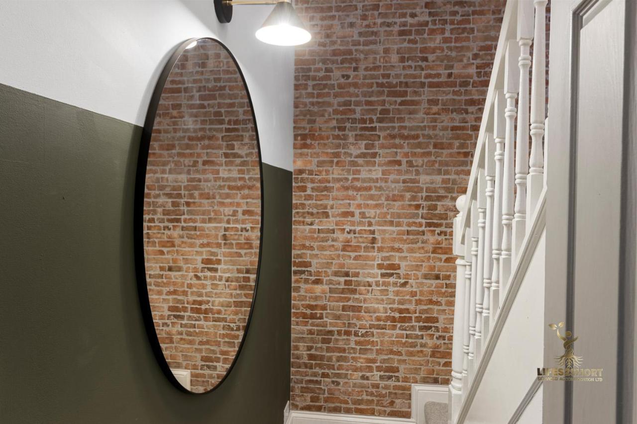 Luxe Courtyard Apartment For 4 Near Exeter City Centre Экстерьер фото